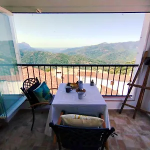  Сasa de vacaciones Casa Perejil, Un Balcon Al Genal